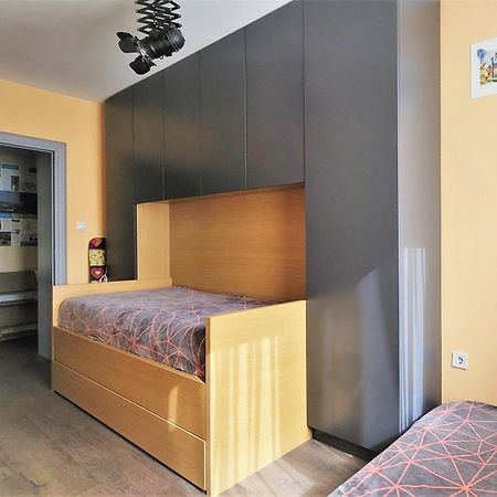 Central View Apartment Prishtine Bagian luar foto
